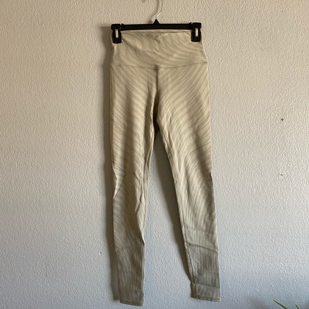 ALO yoga pants